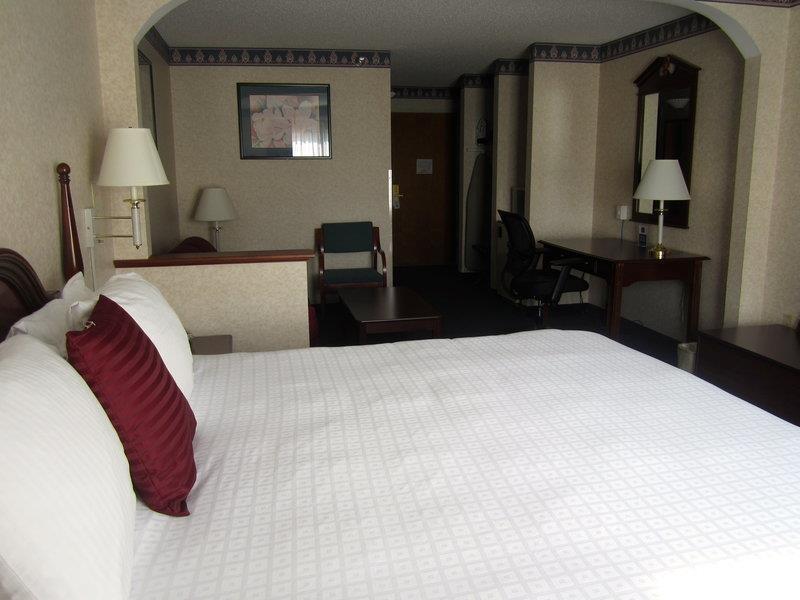 Best Western Executive Inn & Suites Колумбия Стая снимка