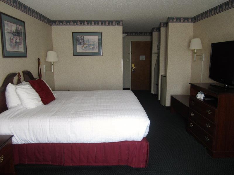 Best Western Executive Inn & Suites Колумбия Стая снимка